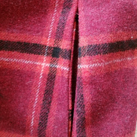 J Roberts Red Plaid Wool Blend & Faux Fur Shrug - Picture 6 of 6